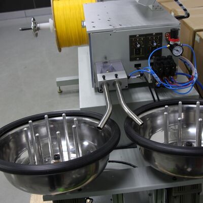 CLX-96 Otomatik Fiber Optic Kablo Kesme Makinesi, 0.9MM-6MM Patch Kabloları ve Dokunmatik Arayüzü için 1.6-2.1m/S Hız